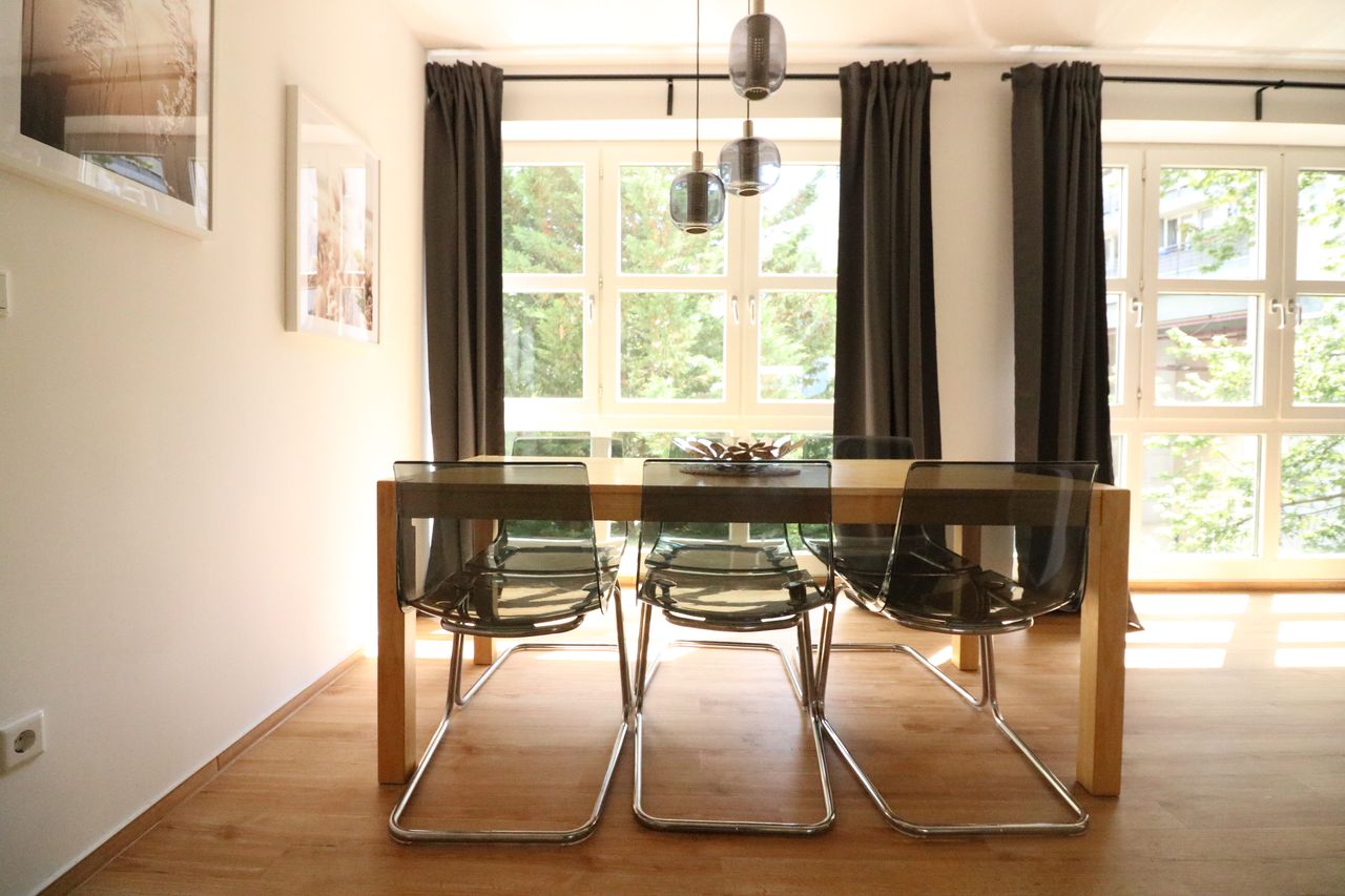 Furnished 3-room apartment with bright and spacious living area