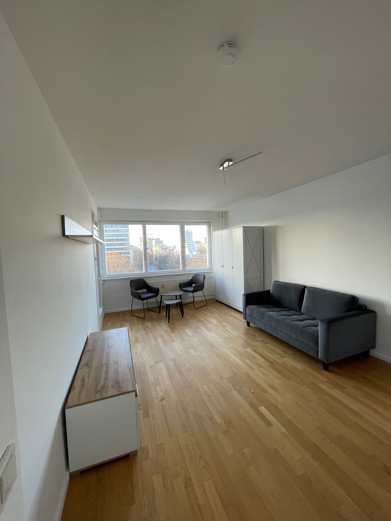 Furnished apartment in the heart of City West