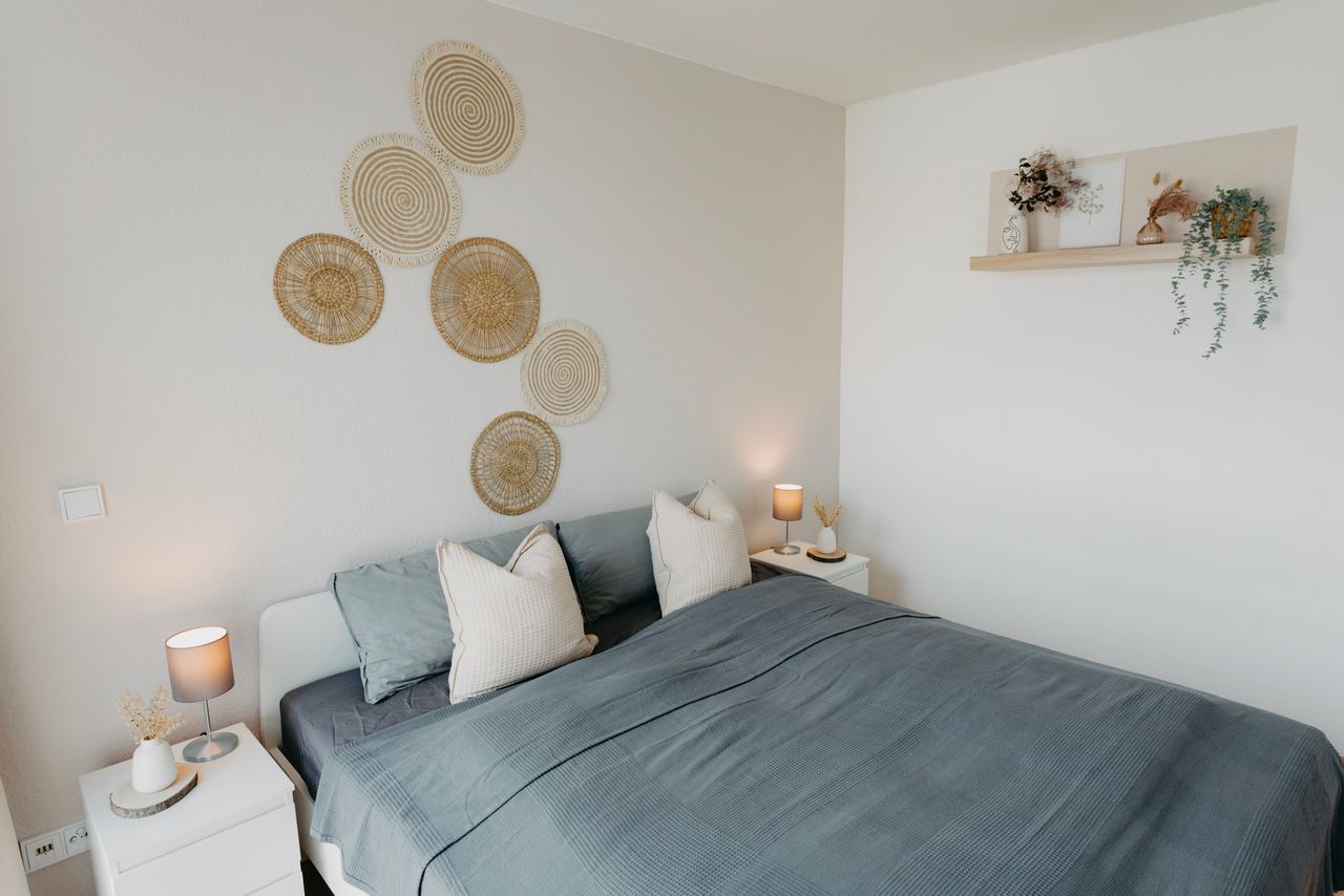 1 BDR, central 50sqm, balcony, elevator & fast WLAN