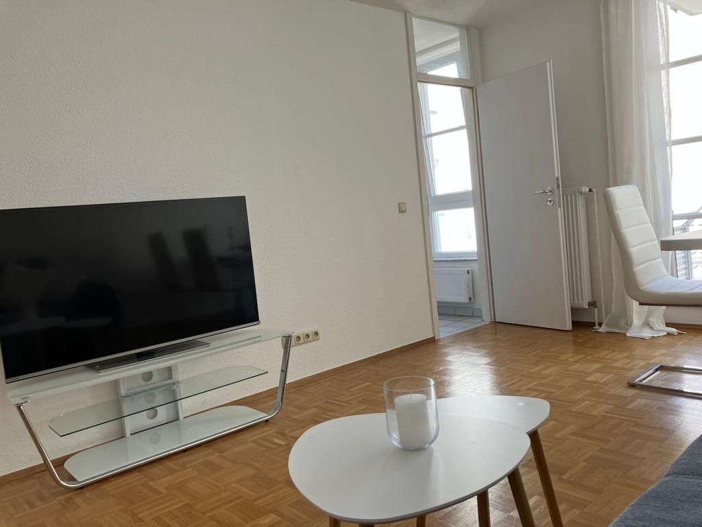 renovated, modern 2-room apartment with balcony near university