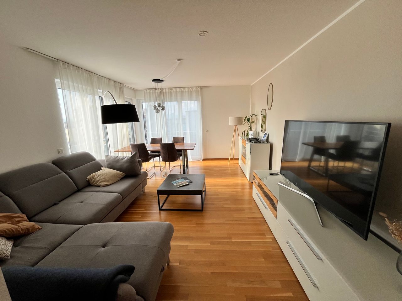 Fully furnished and equipped 100qm Flat in Frankfurt Sachsenhausen