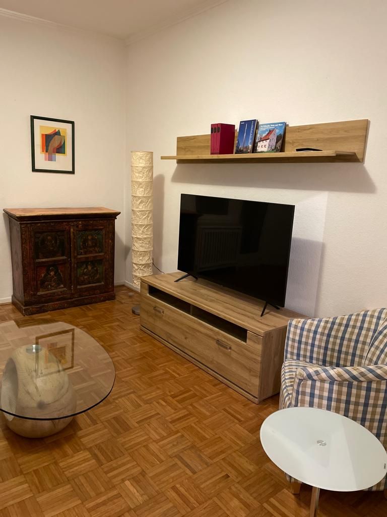 Beautyful flat under the old abbey church, towncenter, green view, quiet and cosy!