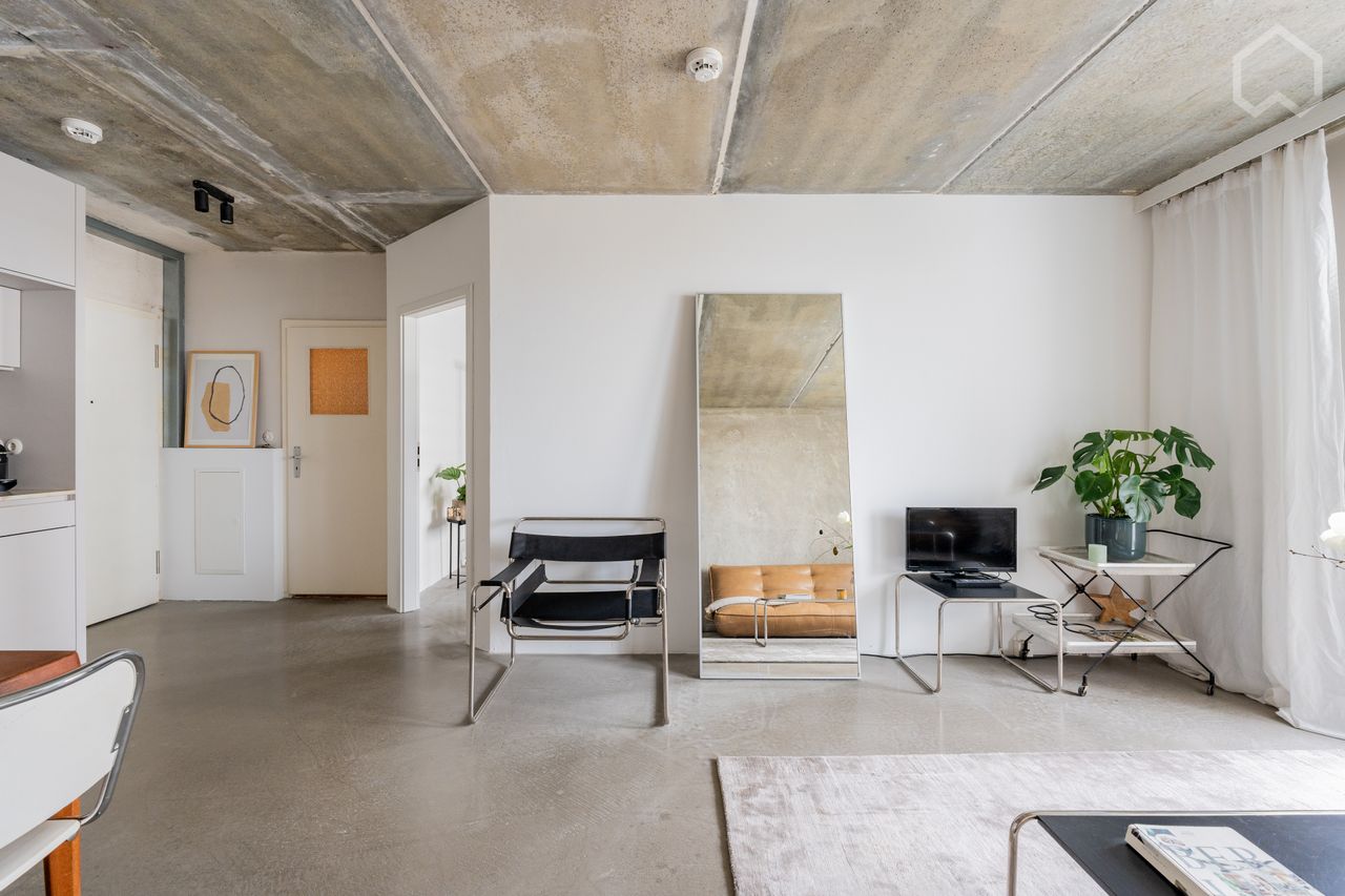Stunning views in the historic and modern center of Berlin