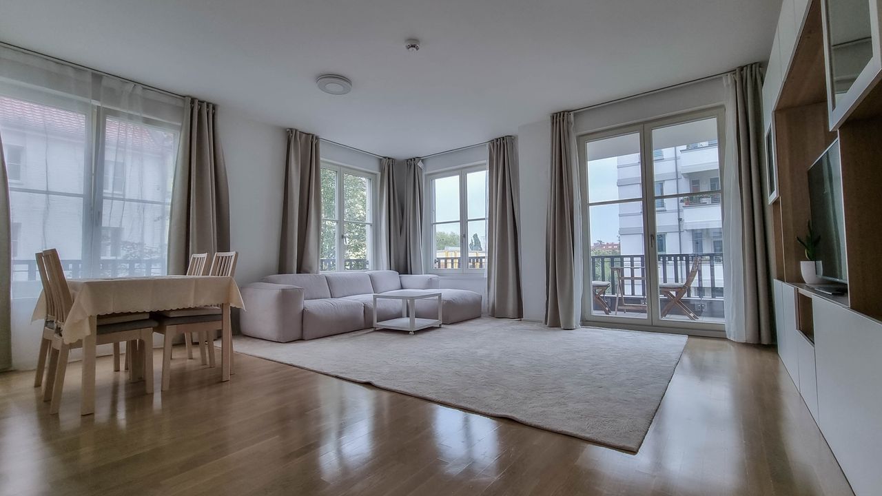 3 Rooms new building awesome neighbours near Ostkreuz