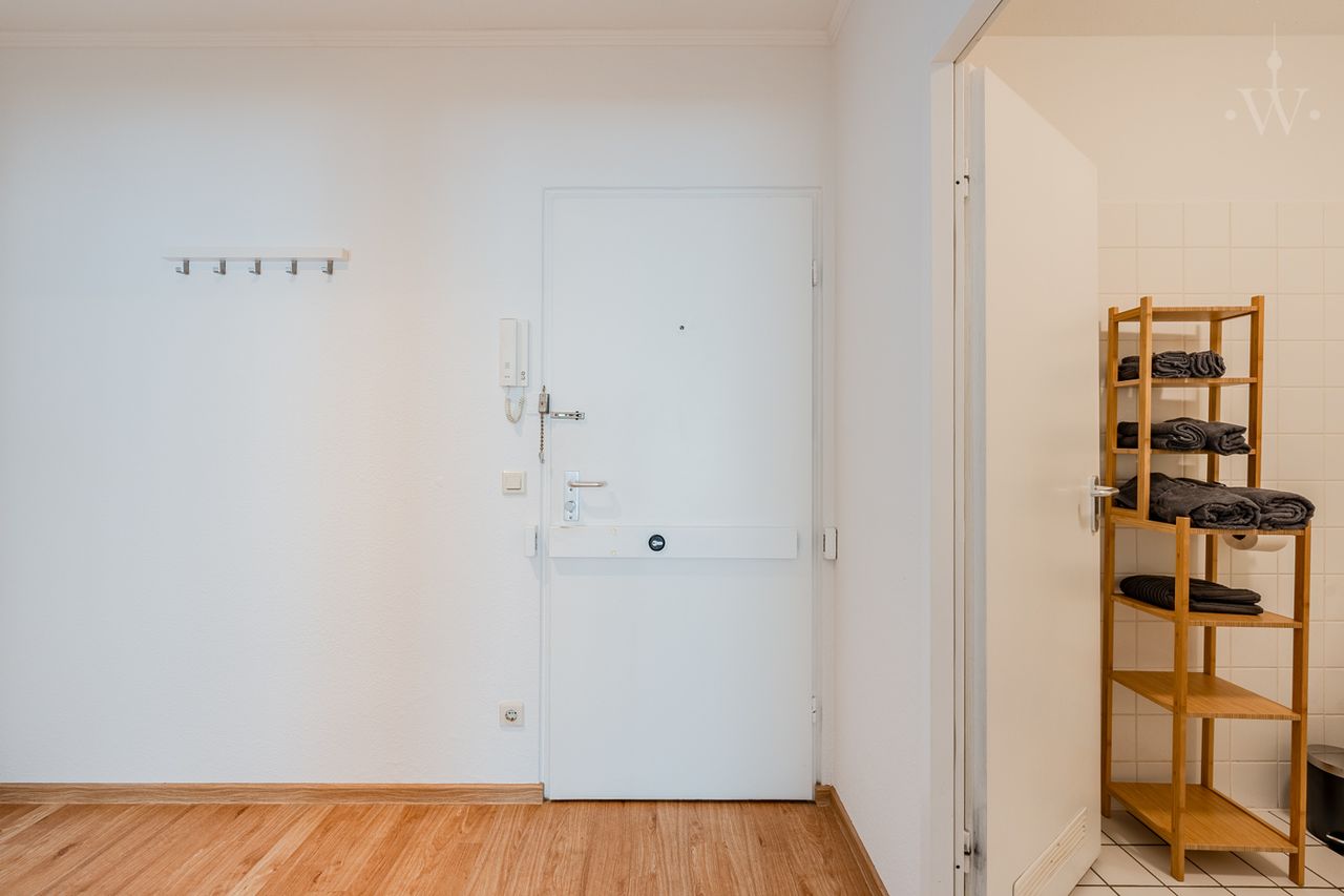 NEWLY furnished 2-room wellness oasis in the green Berlin-Tegel