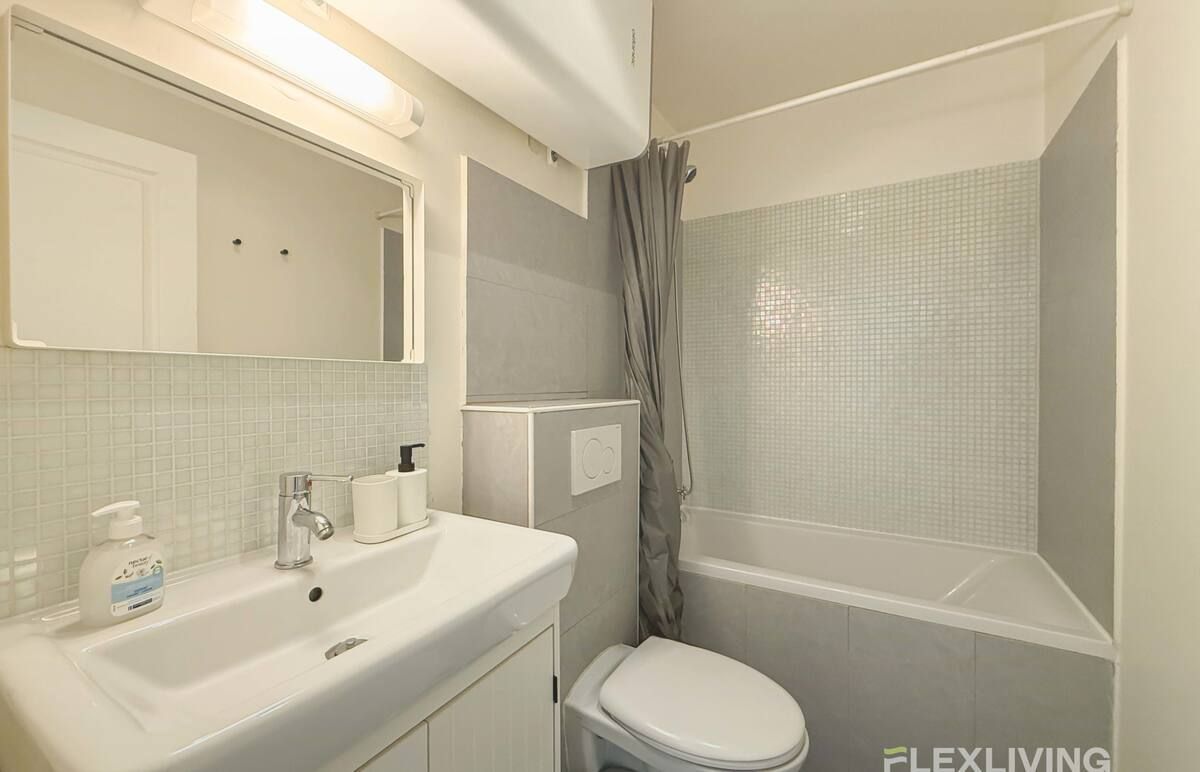 This accommodation displays a decidedly unique style.