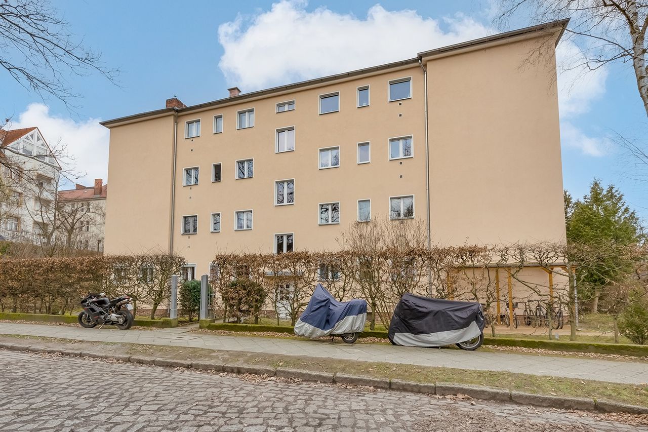 First-class furnished 3-room flat in Berlin
