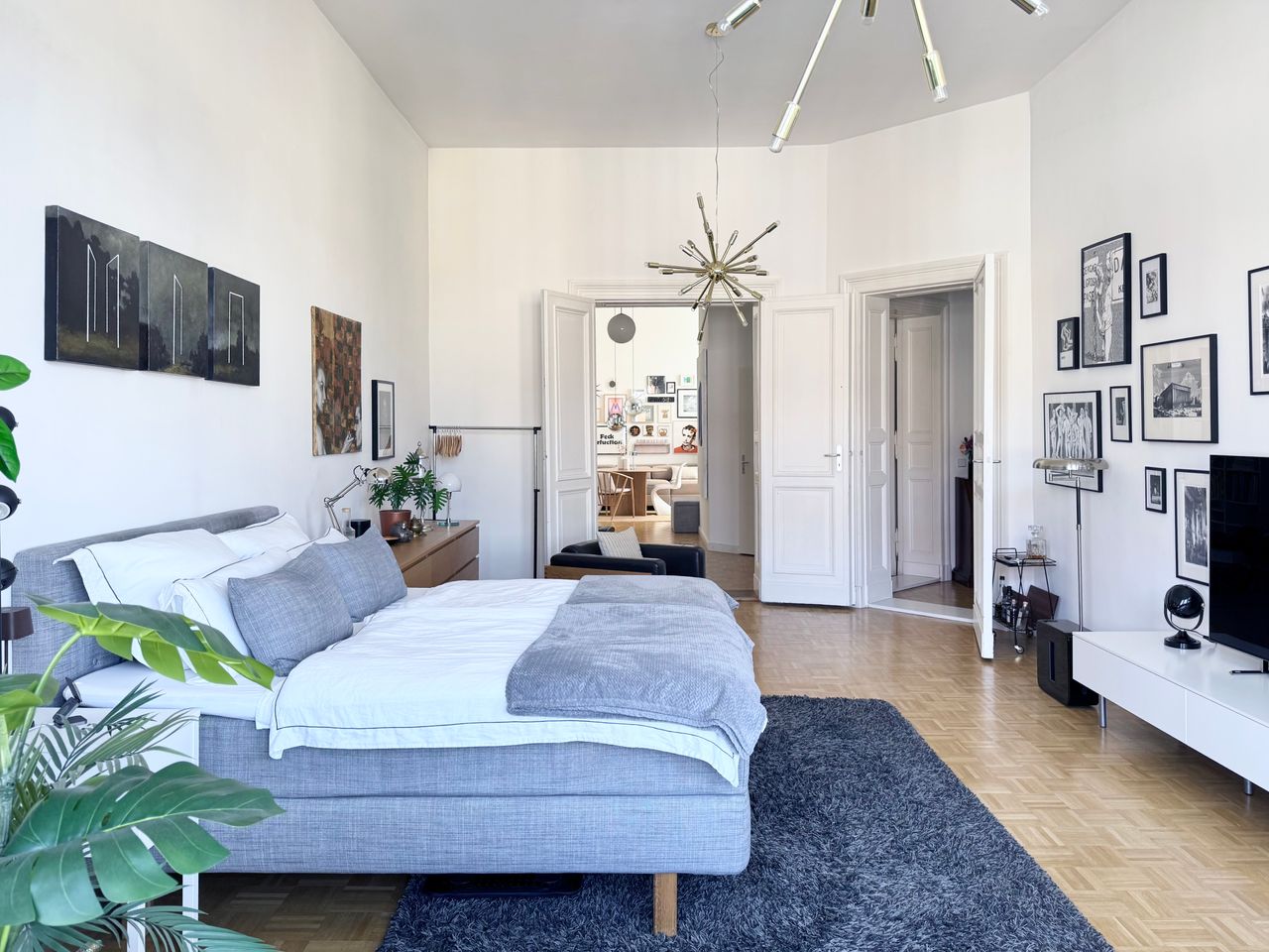 Premium Altbau Design Apartment in Berlin-Schöneberg with Terrace & Weekly Cleaning