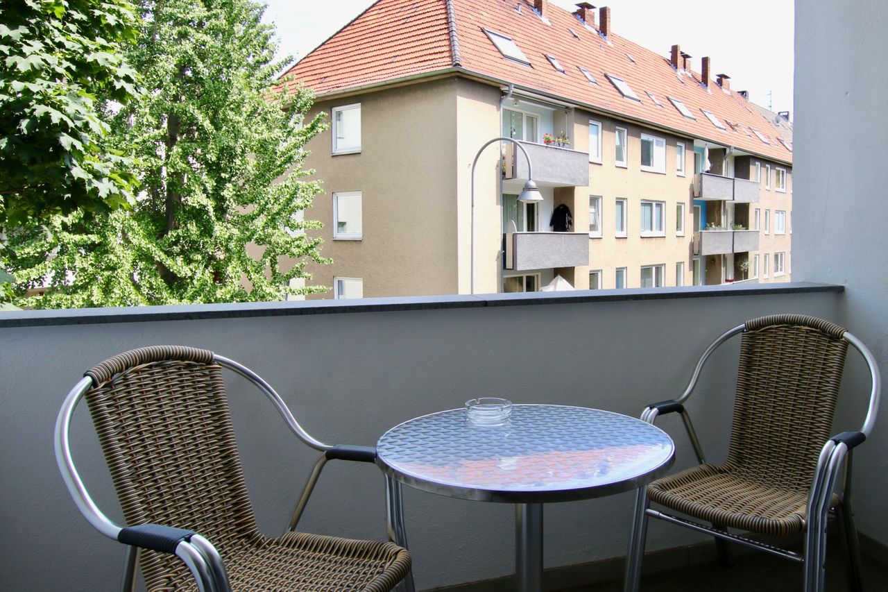 Lovely & charming apartment at Barbarossaplatz