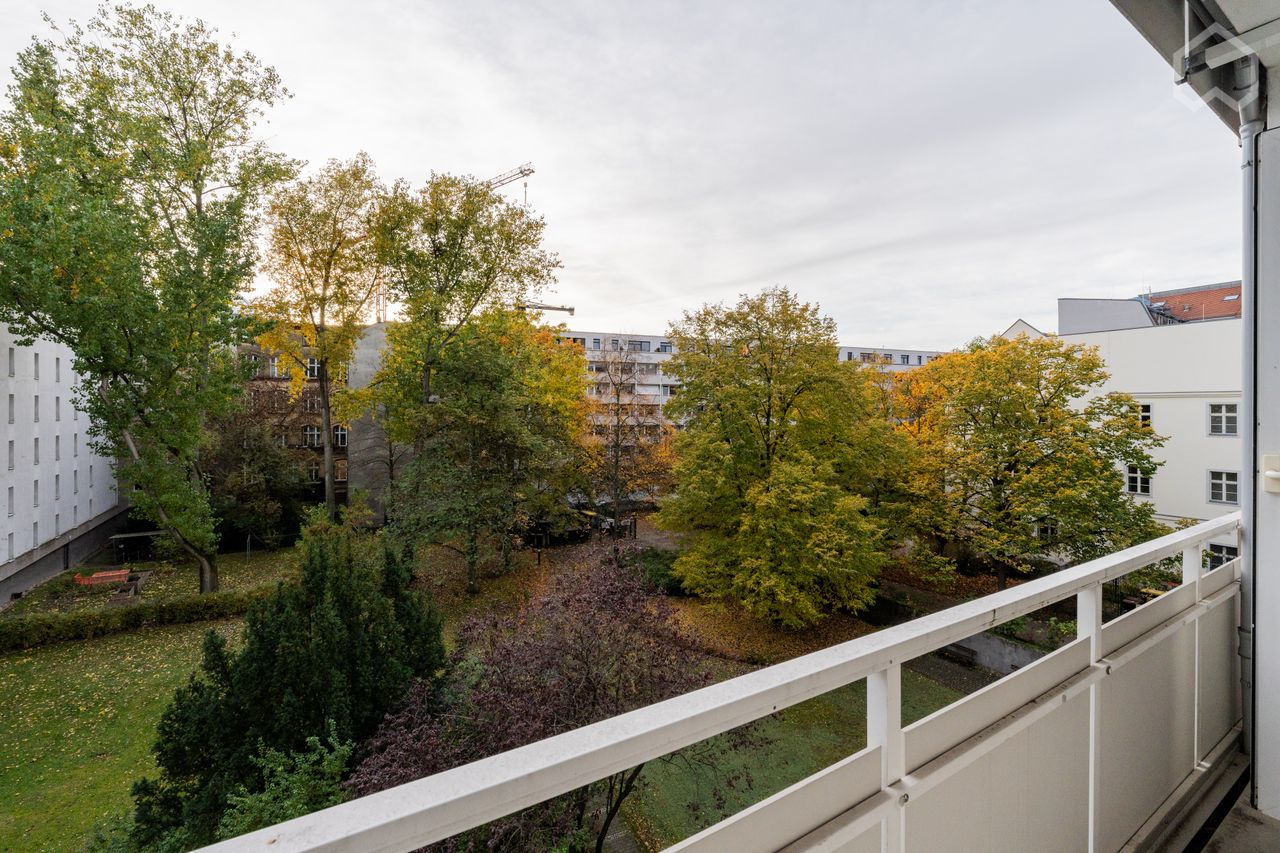New, quiet home with balcony located in Mitte