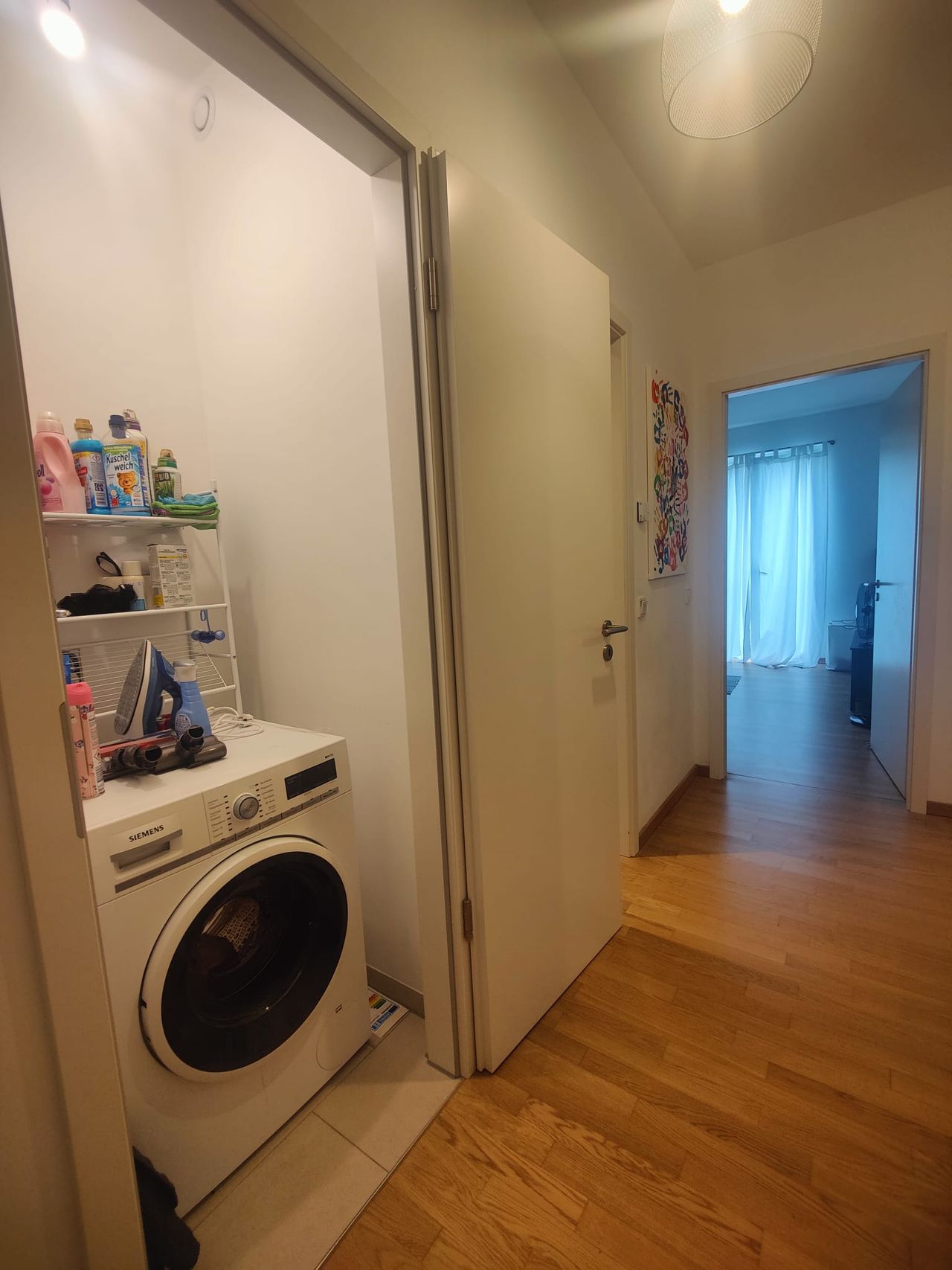 Short term rental (from Dec 2nd to Jan 27th), 8 min walk from central station