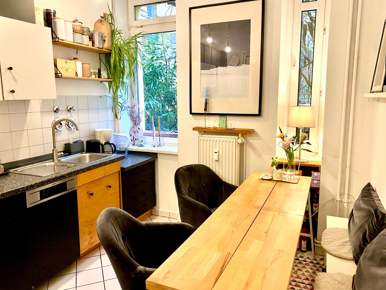 charming 67sqm  2-room flat w/ garden in Friedrichshain