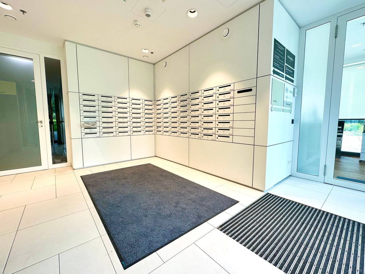 Beautiful new apartment on Campus WU Economical University and besides Metro Station U2 line Krieau