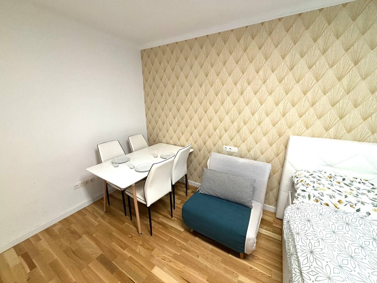 Extravagant serviced apartment