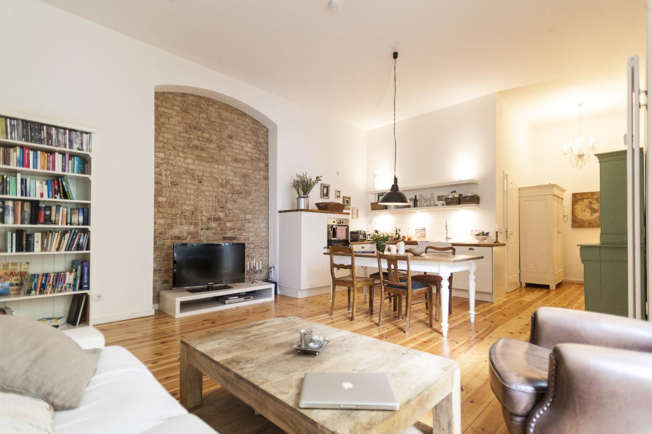 Berlin-Prenzlauer Berg: Great family loft with two bedrooms and a large balcony