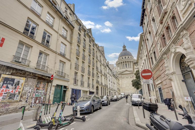 Cozy 1-Bedroom Apartment in the Heart of 5th District, Latin Quarter - Near Cardinal Lemoine Station and Panthéon