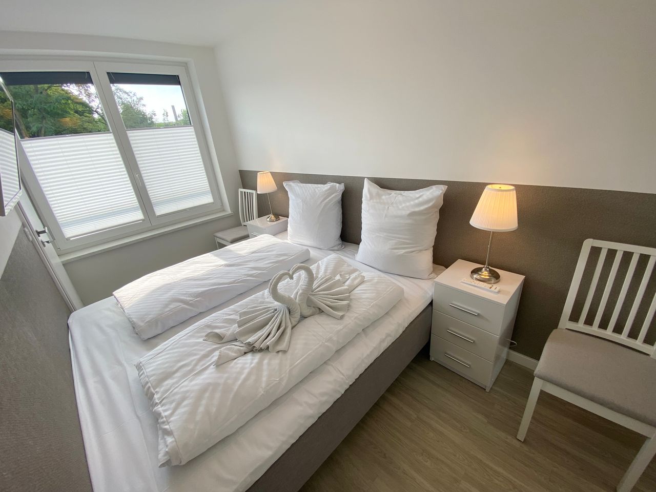 (6C) 2 room apartment with balcony only 5.4km from Alexanderplatz/free wifi/ in Berlin-Pankow-Heinersdorf