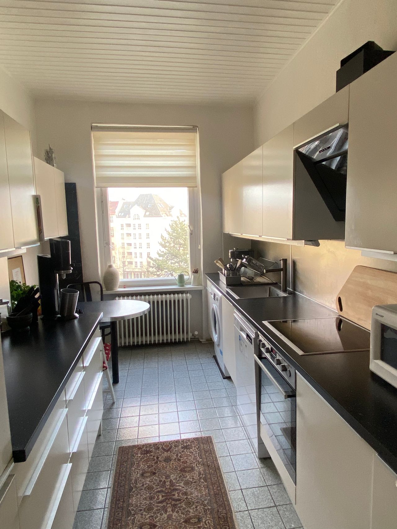 Sunny apartment in front of castle Charlottenburg fully furnished