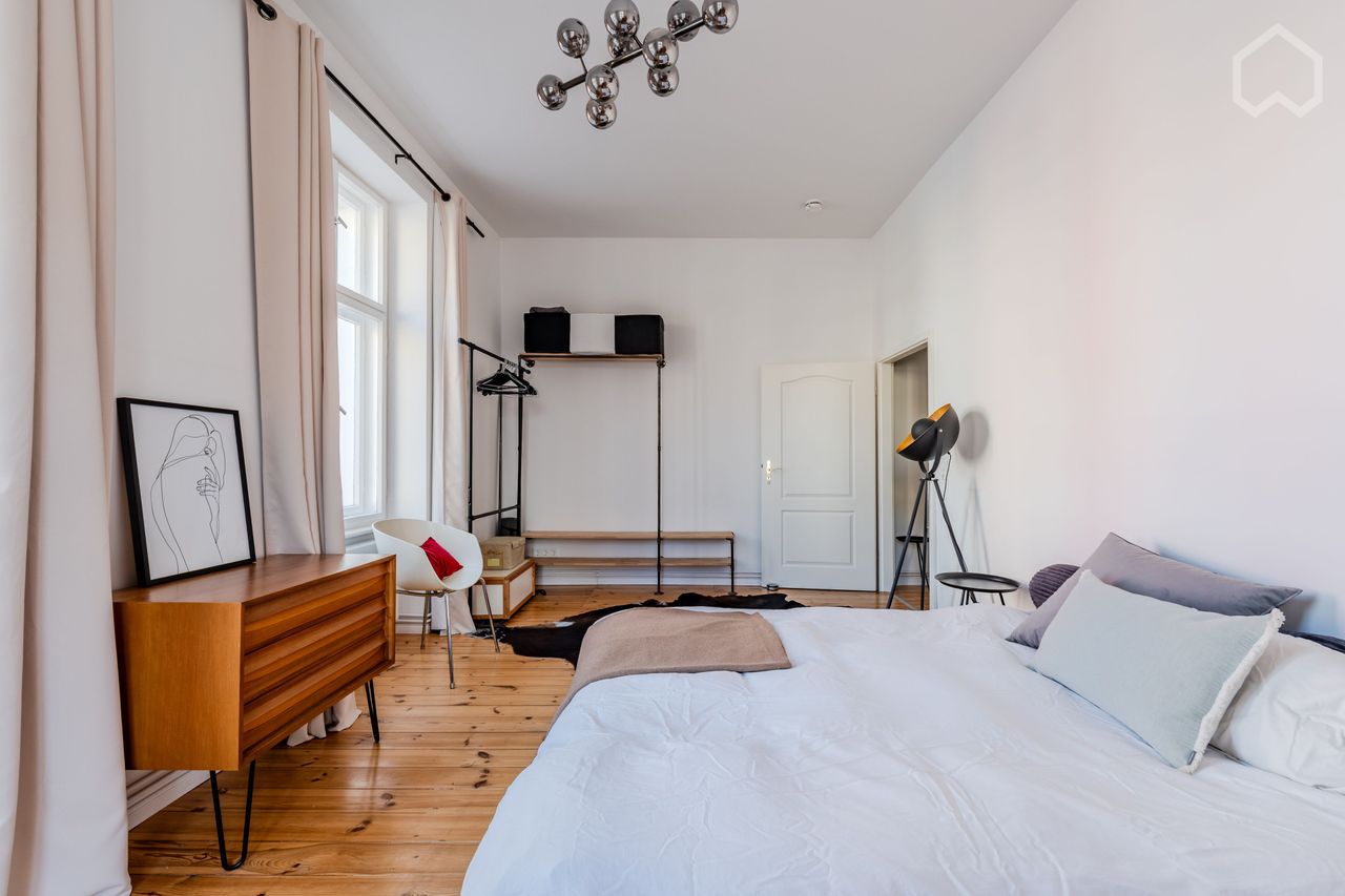 Bright Designer Retreat with Chic Comfort & Style in Neukölln