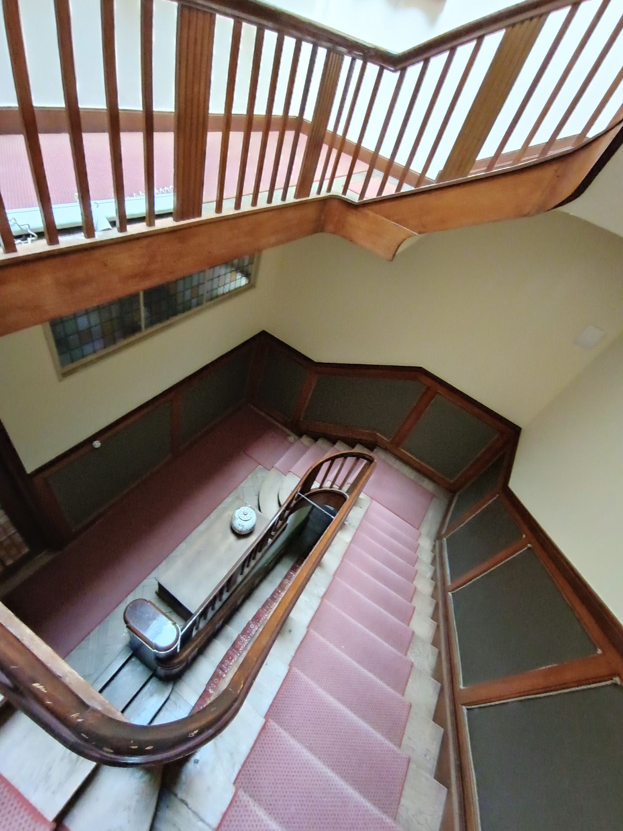 Exclusively furnished loft apartment in an old building in a central location