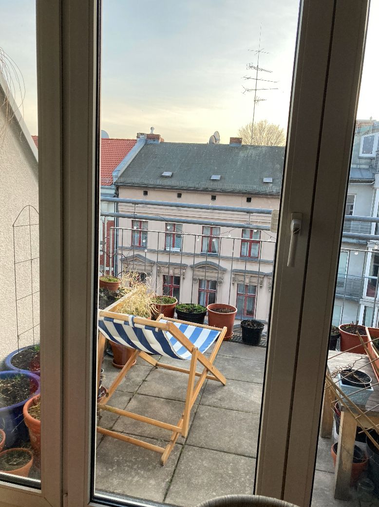 Sunny and quiet maisonette in Kreuzberg