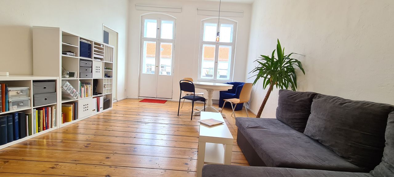 Typical Berlin Apartment with nice Views