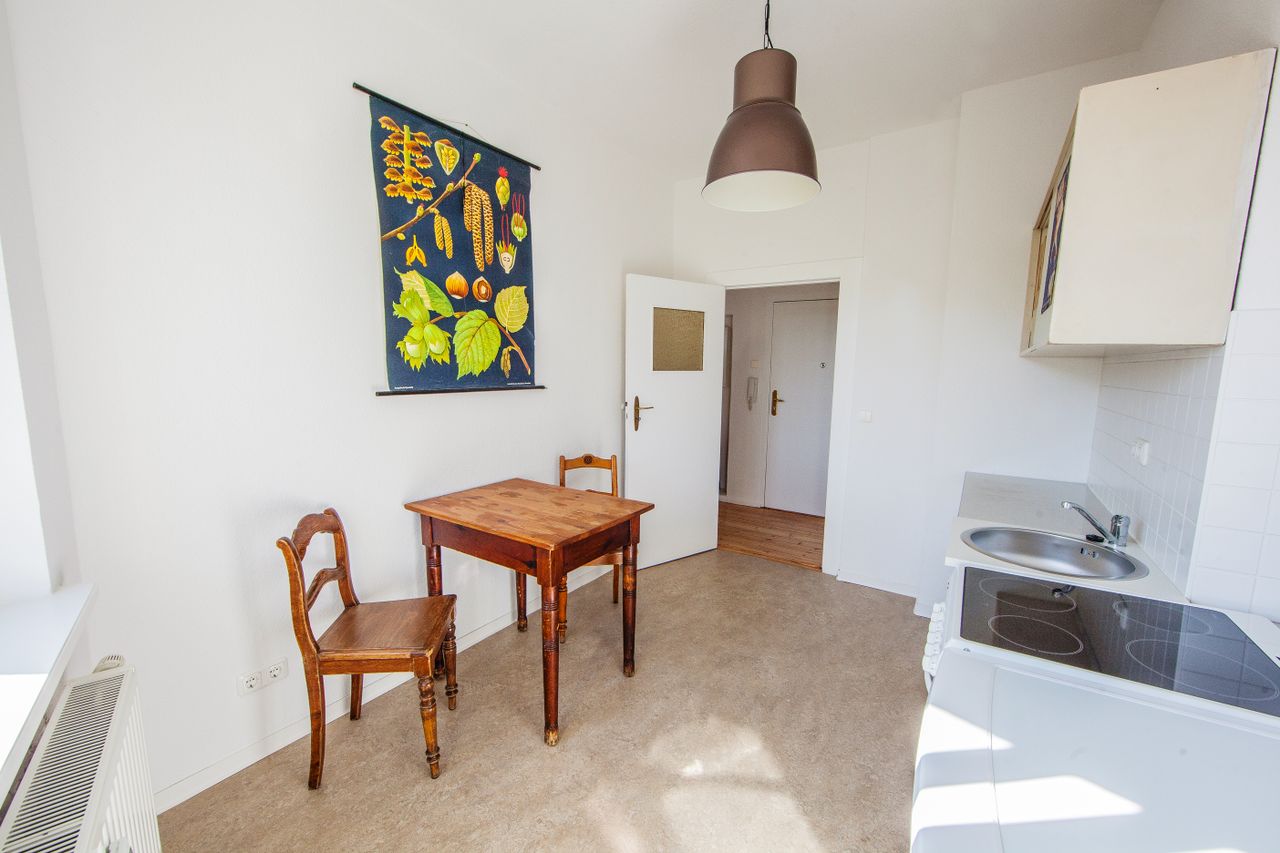 Fully furnished apartment in listed building - near urban railway Adlershof, Berlin