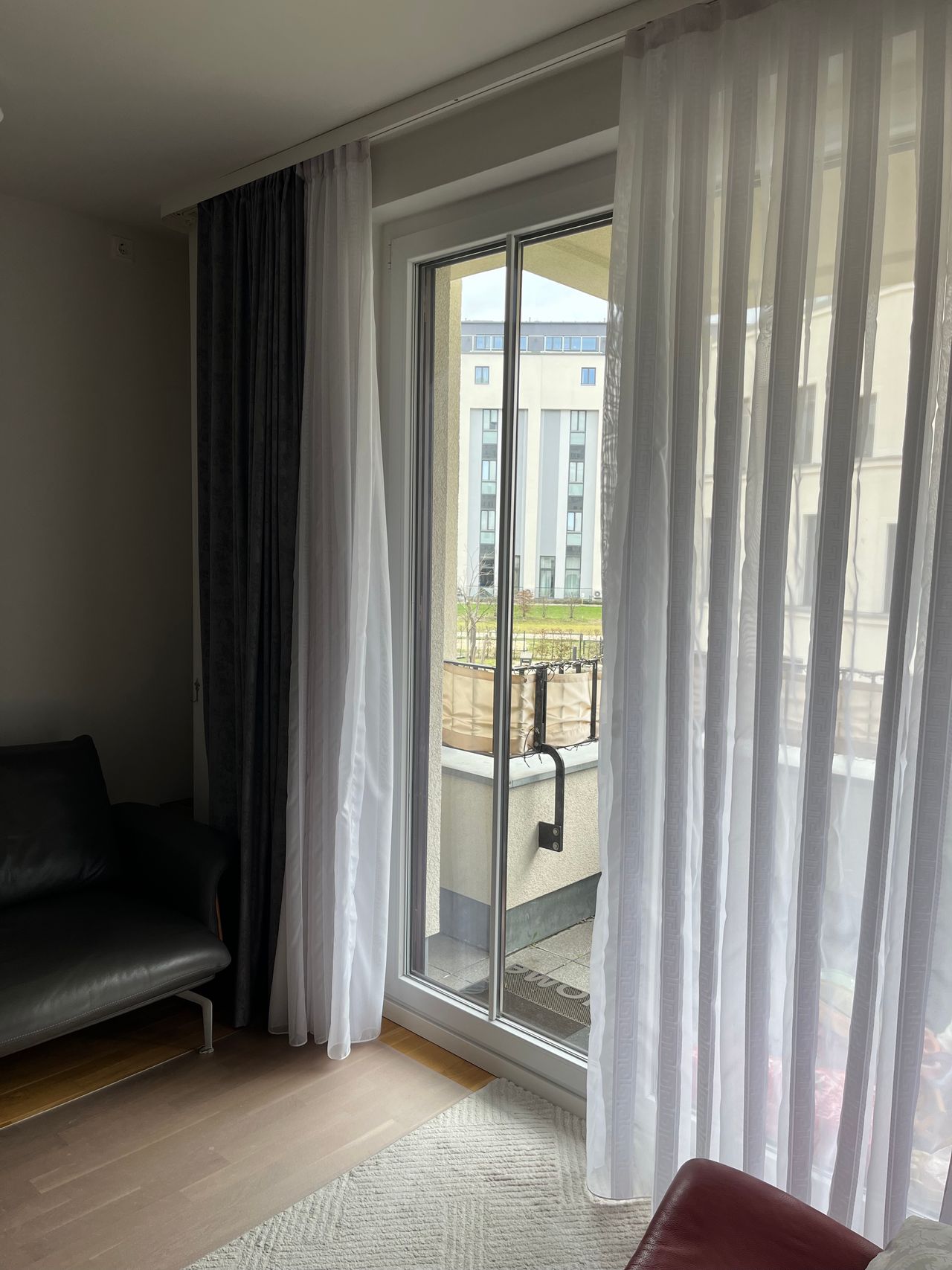 Close to Potsdamer Platz - exquisite furnished 3 room flat