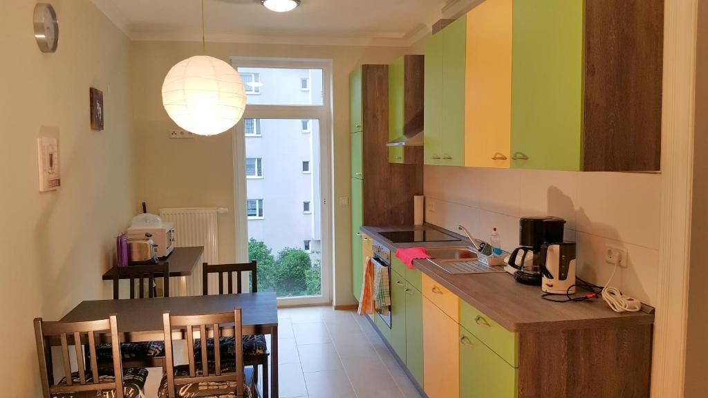 Full furnished apartment with balcony near to the city center and the trade fair
