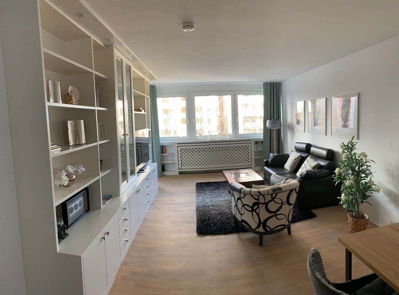 Charming & modern apartment with lovely balcony in quiet street
