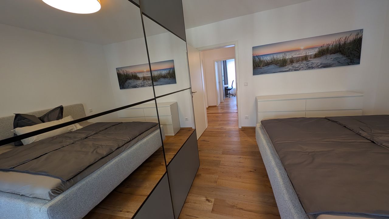 Exclusive Living in the Heart of Nuremberg: High-Quality Furnished 3-Room Apartment – First Occupancy