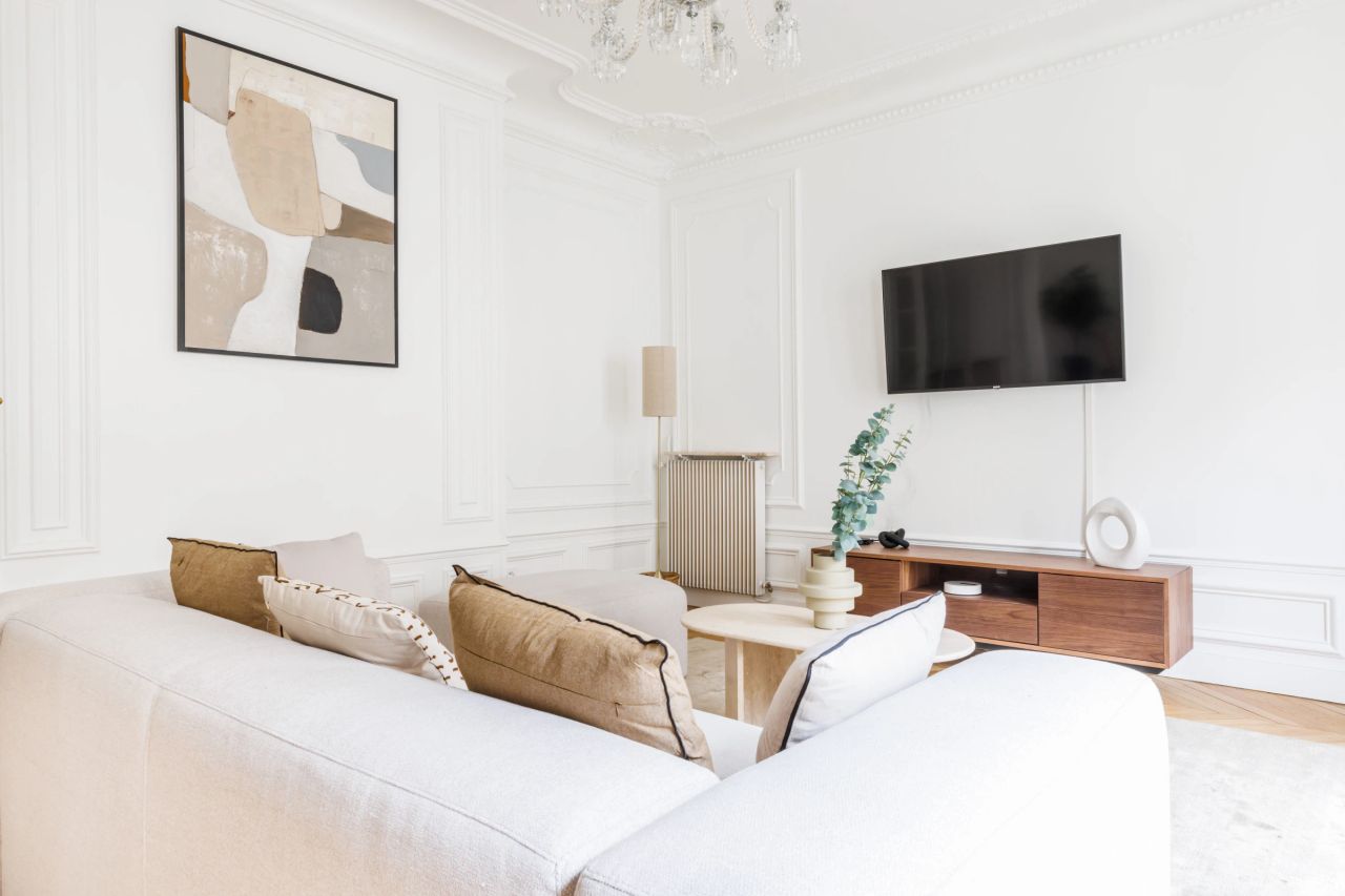 Luxury apartment a stone's throw from the Champs de Mars and the Eiffel Tower
