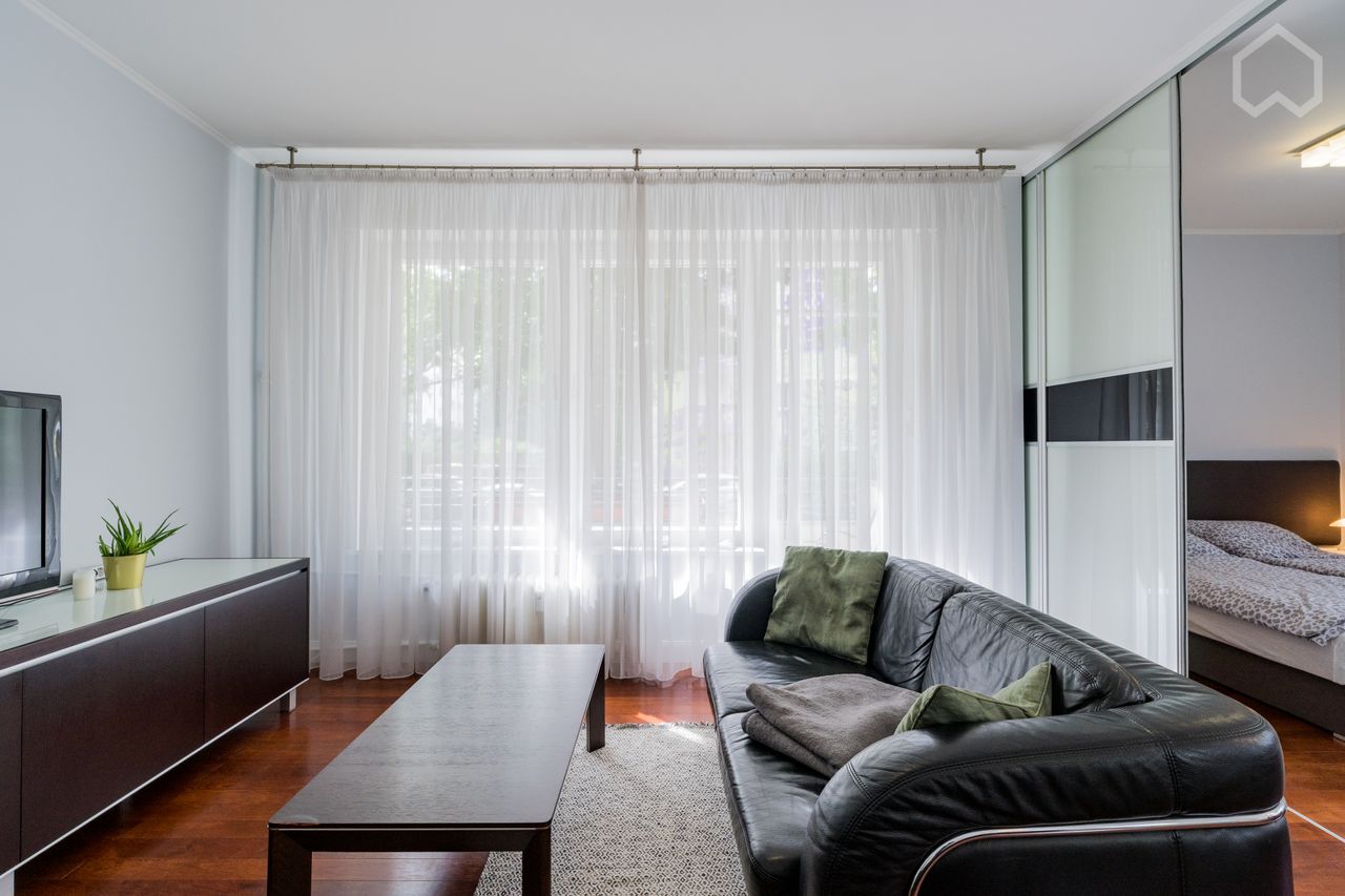 Modern, quiet apartment in Schöneberg