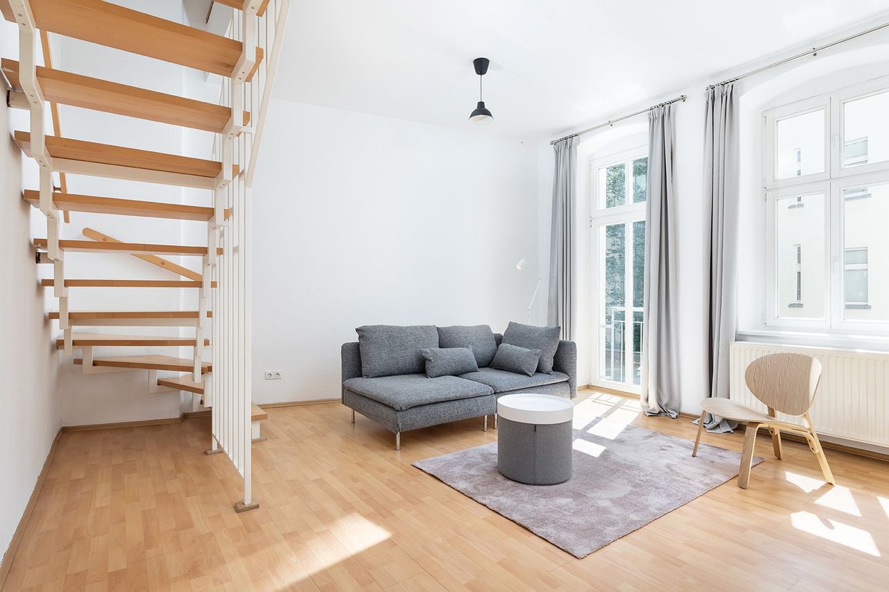 Beautiful duplex 2-room apartment in Simplonstrasse