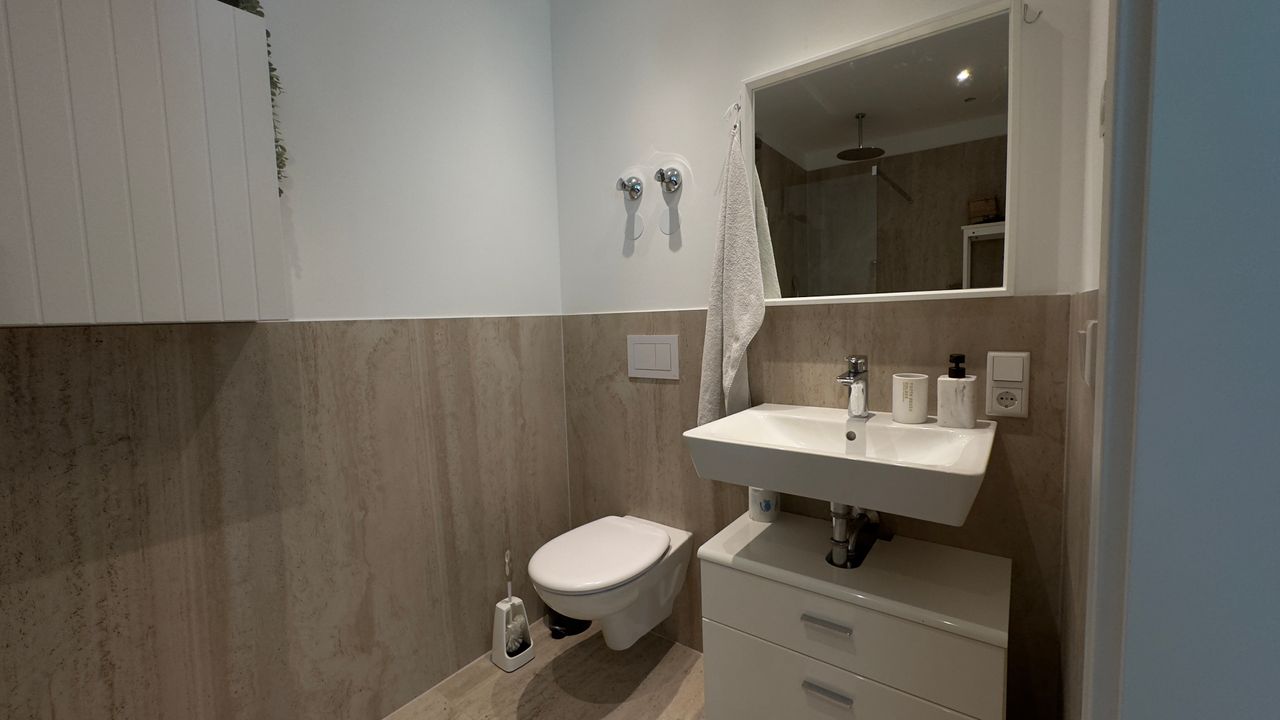 Oasis of well-being Luxury apartment with terrace/garden and designer furniture