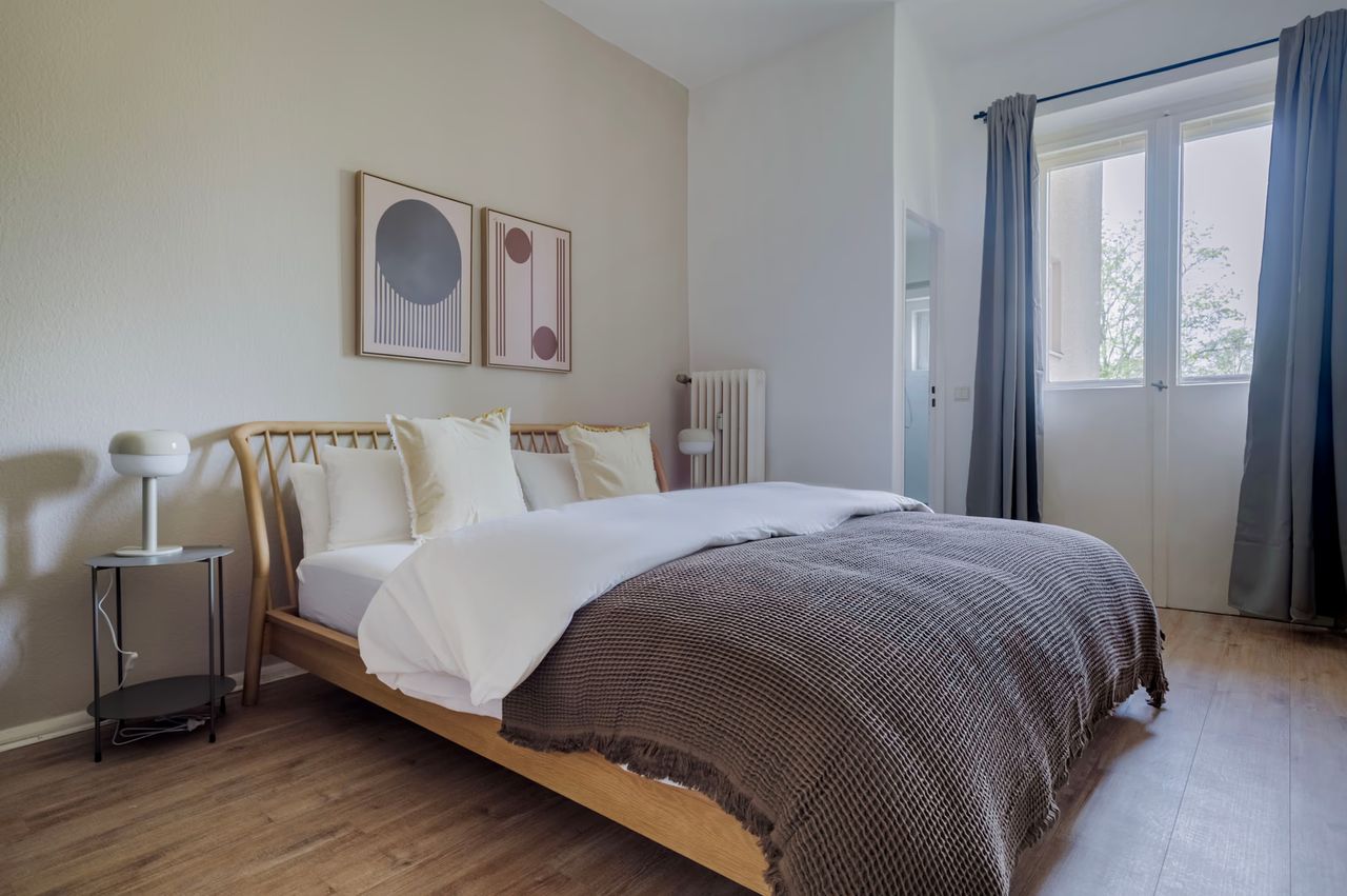 Hip Charlottenburg 1BR, Move-In-Ready w/ Furniture