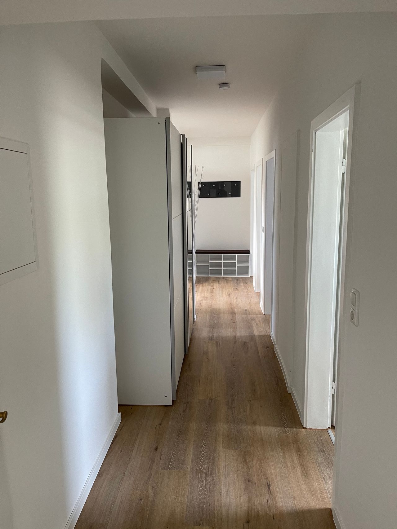 Fully Furnished 2-Room Apartment Next to Leipzig Trade Fair with Parking