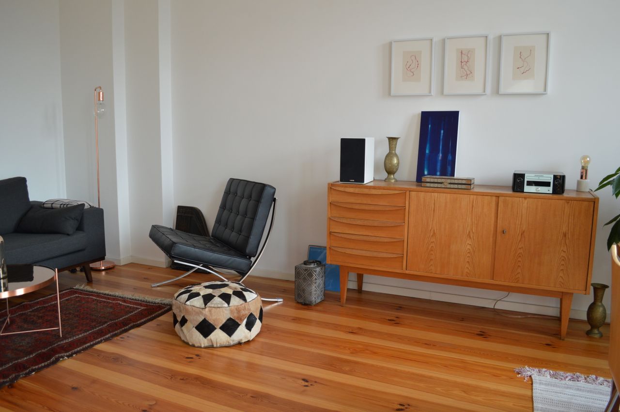 Beautiful 3 room sunny apartment in Friedrichshain near the Volkspark