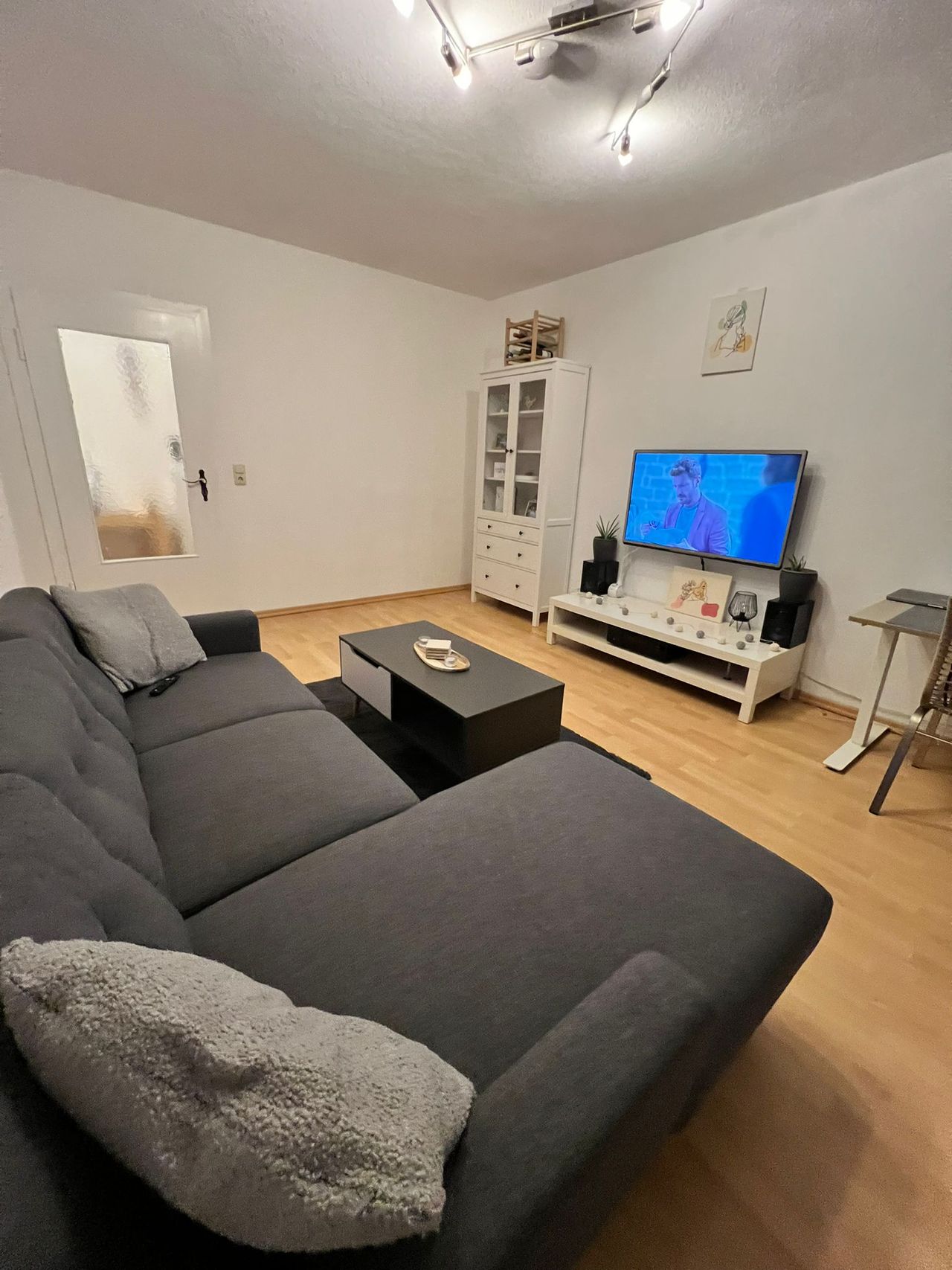 Furnished Apartment in the Heart of Düsseldorf with sunny Balcony