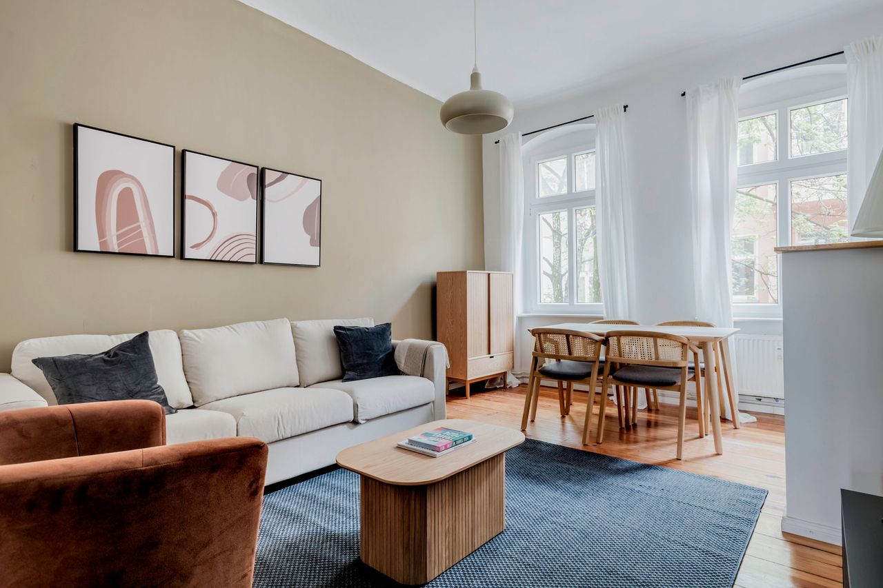 Modern Prenzlauer Berg 2BR, Furnished & Equipped