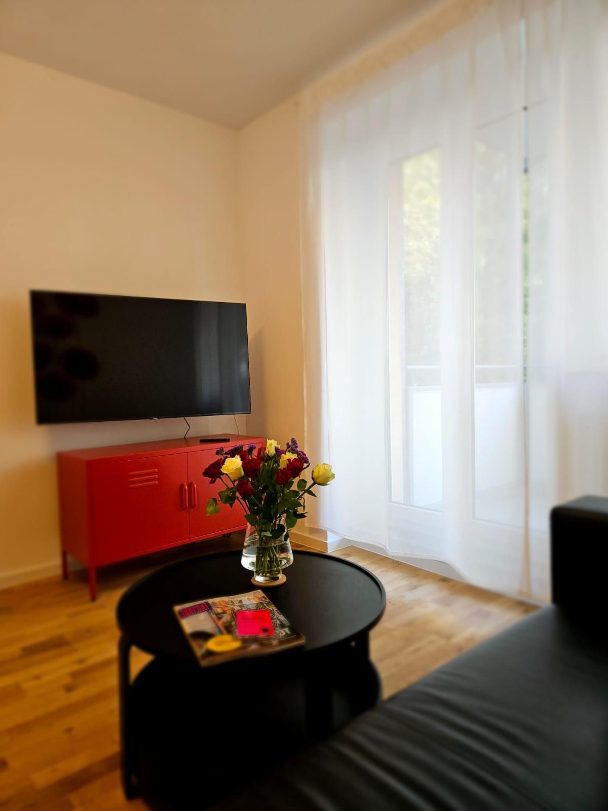 Newly renovated, comfortable flat with balcony close to Messe Frankfurt