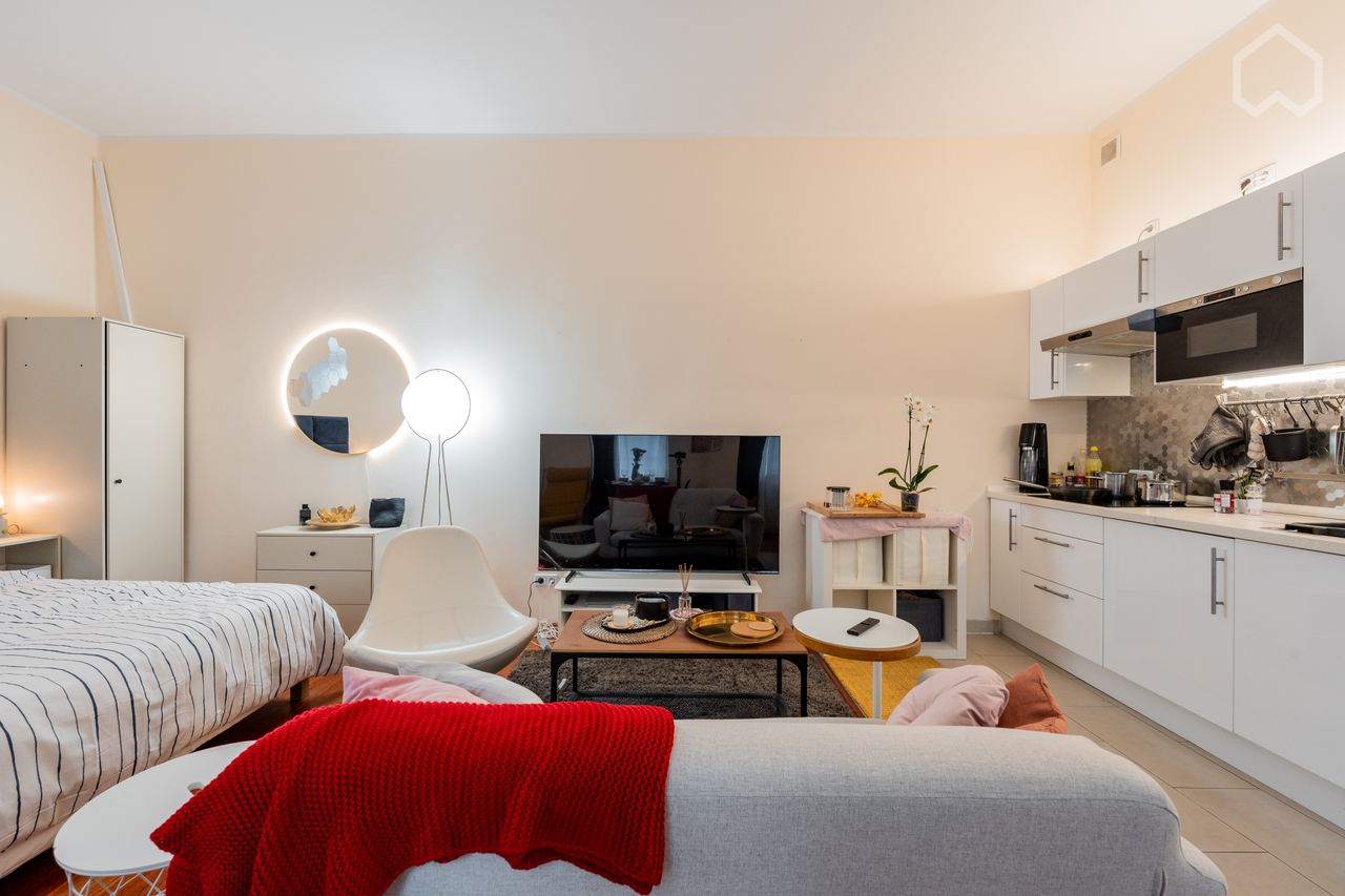 Comfortable 1 room apartment in central location in Berlin- Tiergarten- South