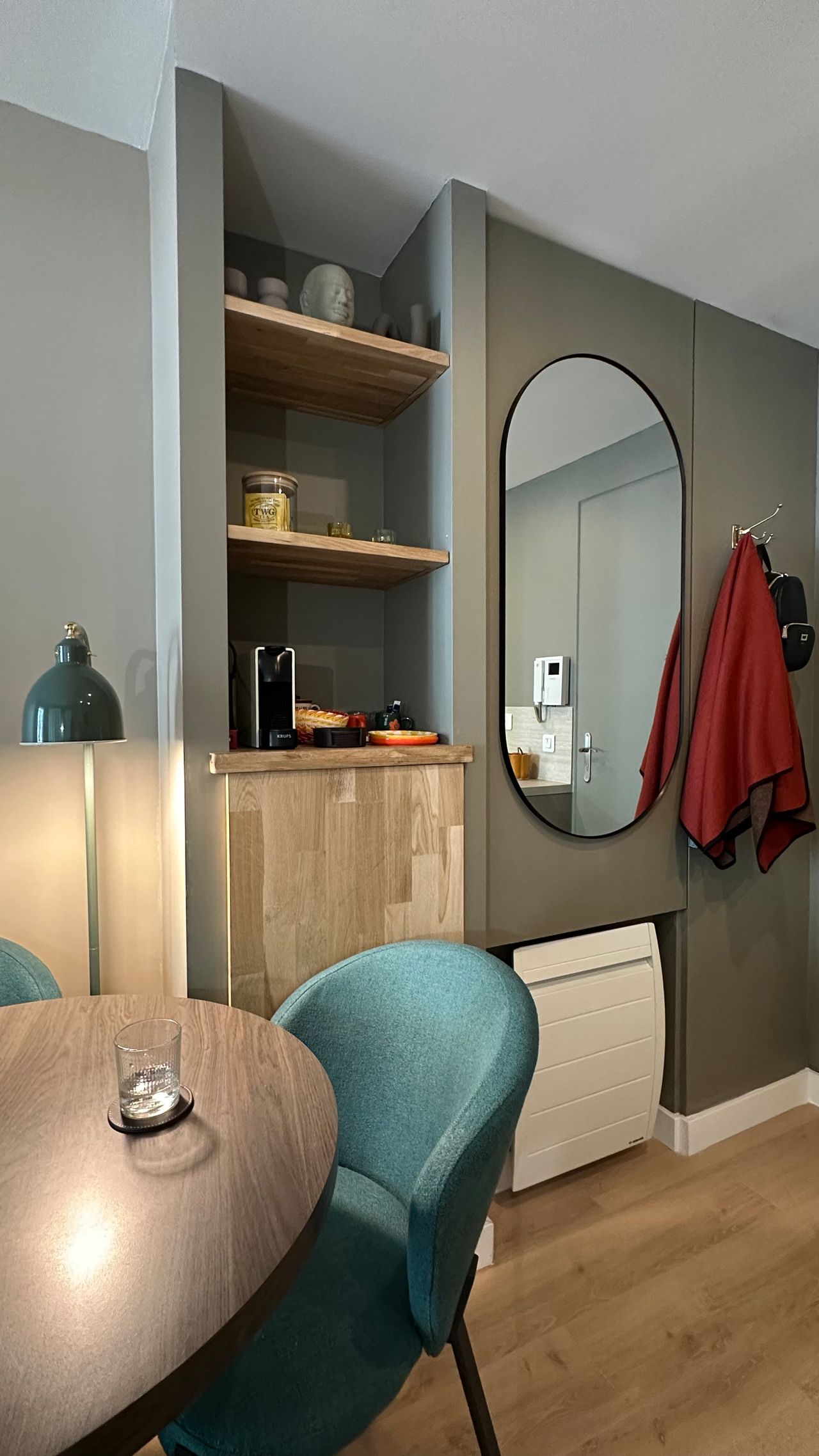 Bright apartment with terrace, bedroom and living room - all comforts