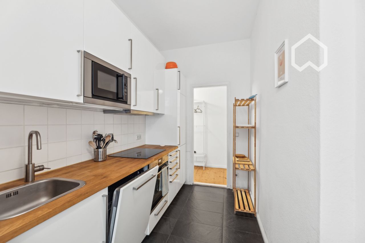 Quiet Altbau Oasis with Scandinavian Charm in the Heart of Prenzlauer Berg