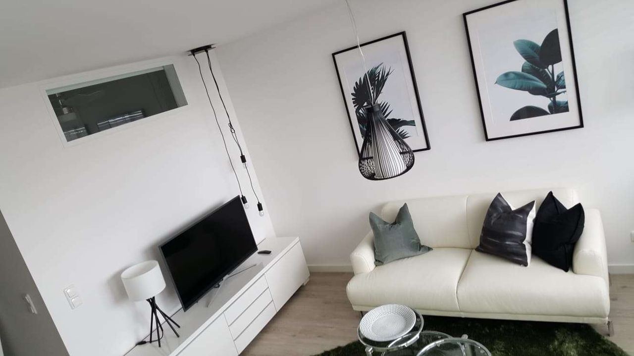 Furnished 1,5 room city apartment in OEZ for single/young professional/expat/young couple