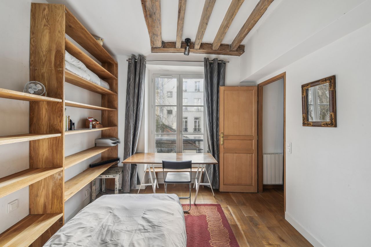 ID 397 - entire 2 bedroom apartment in Rue Saint Sauveur / Montorgueil 2nd arrondissement
