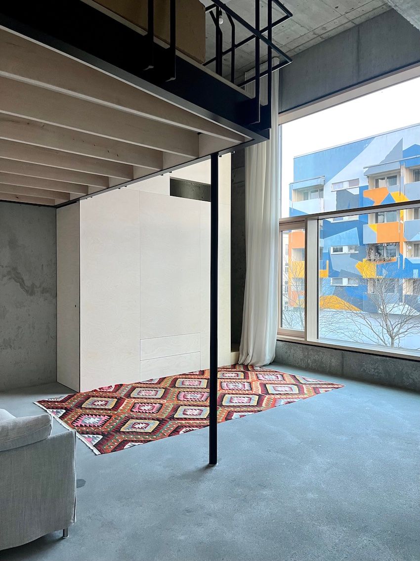 Modern, family-friendly, three-bedroom apartment in Schöneberg