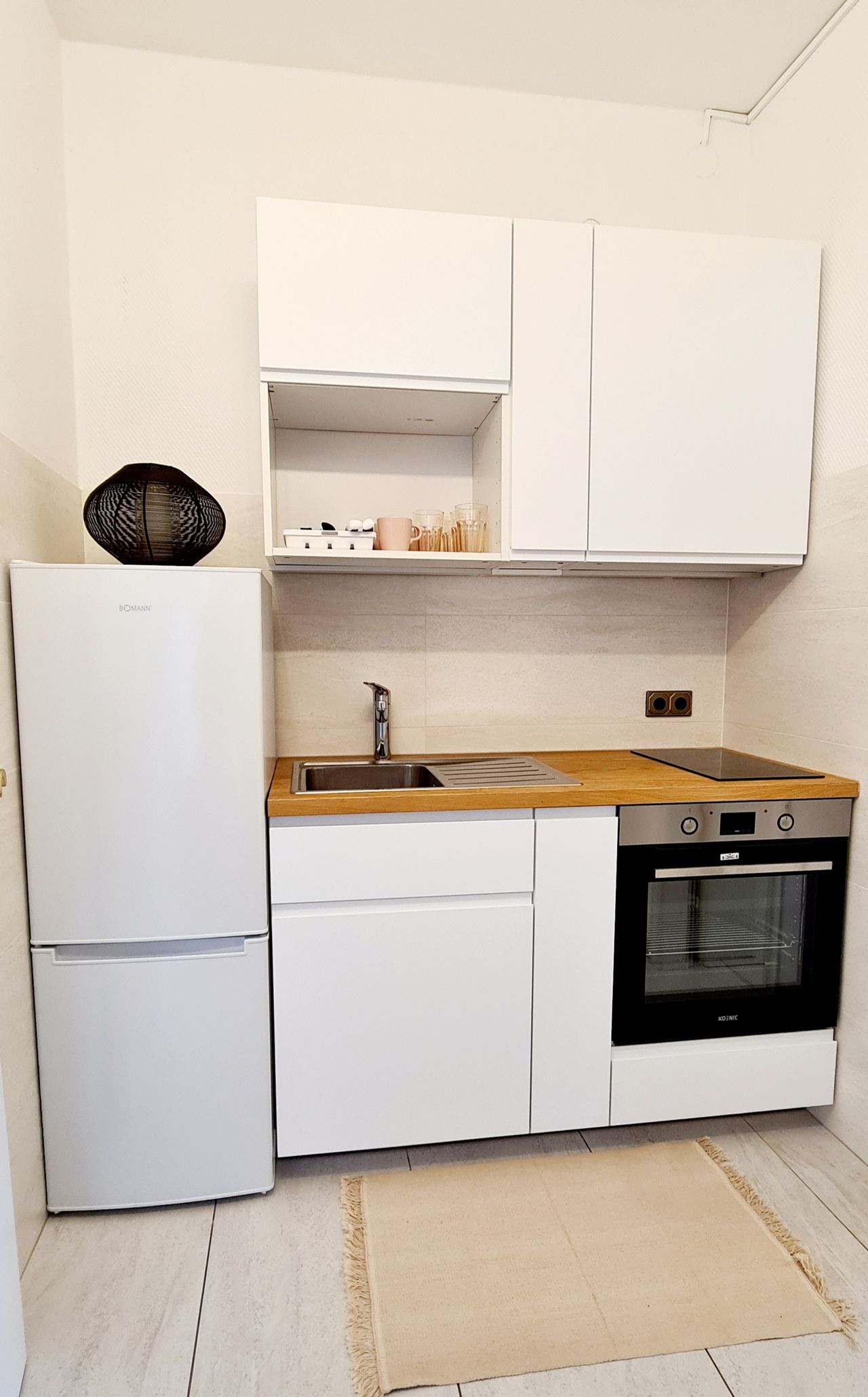 1 BR in castle-like Villa
