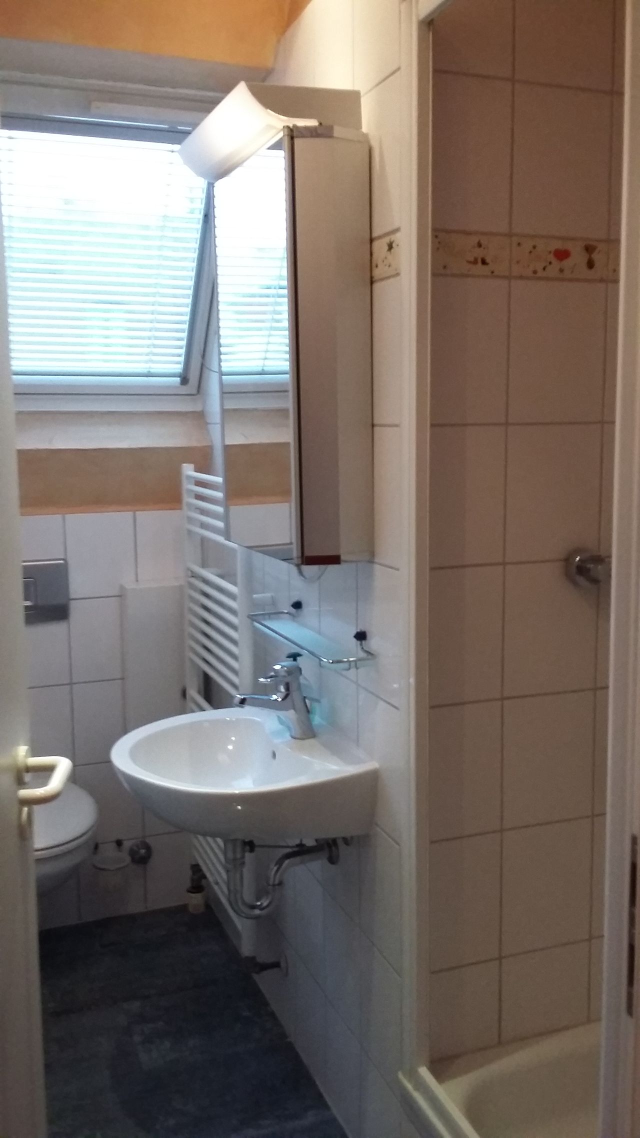 2-room apartment with sunny terrace in the heart of Cologne