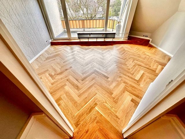 High-Quality. Elaborately Renovated. Fully Furnished. Sunny 2-room apartment in Berlin-Zehlendorf